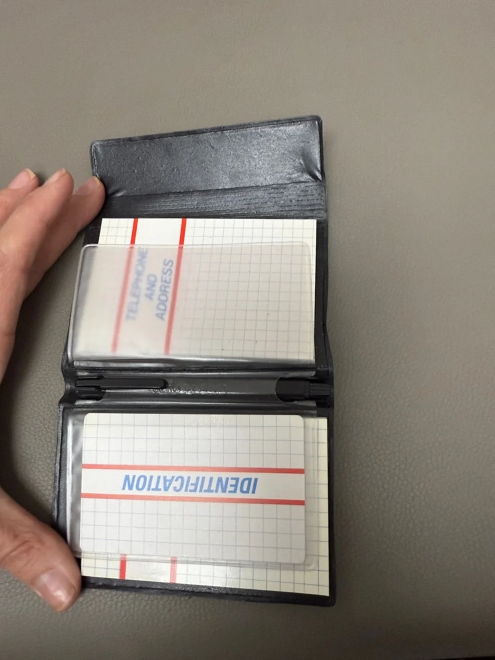 Source Unknown Gray Floral & Black Card Holder Set